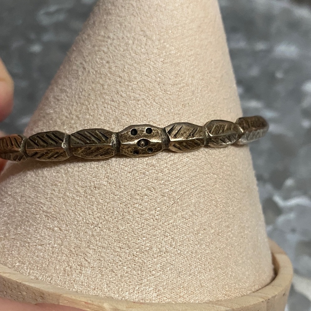 Vintage Tuareg cuff bangle - Picture 2 of 5
